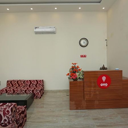 Hotel O Lakshya Нью-Делі Екстер'єр фото