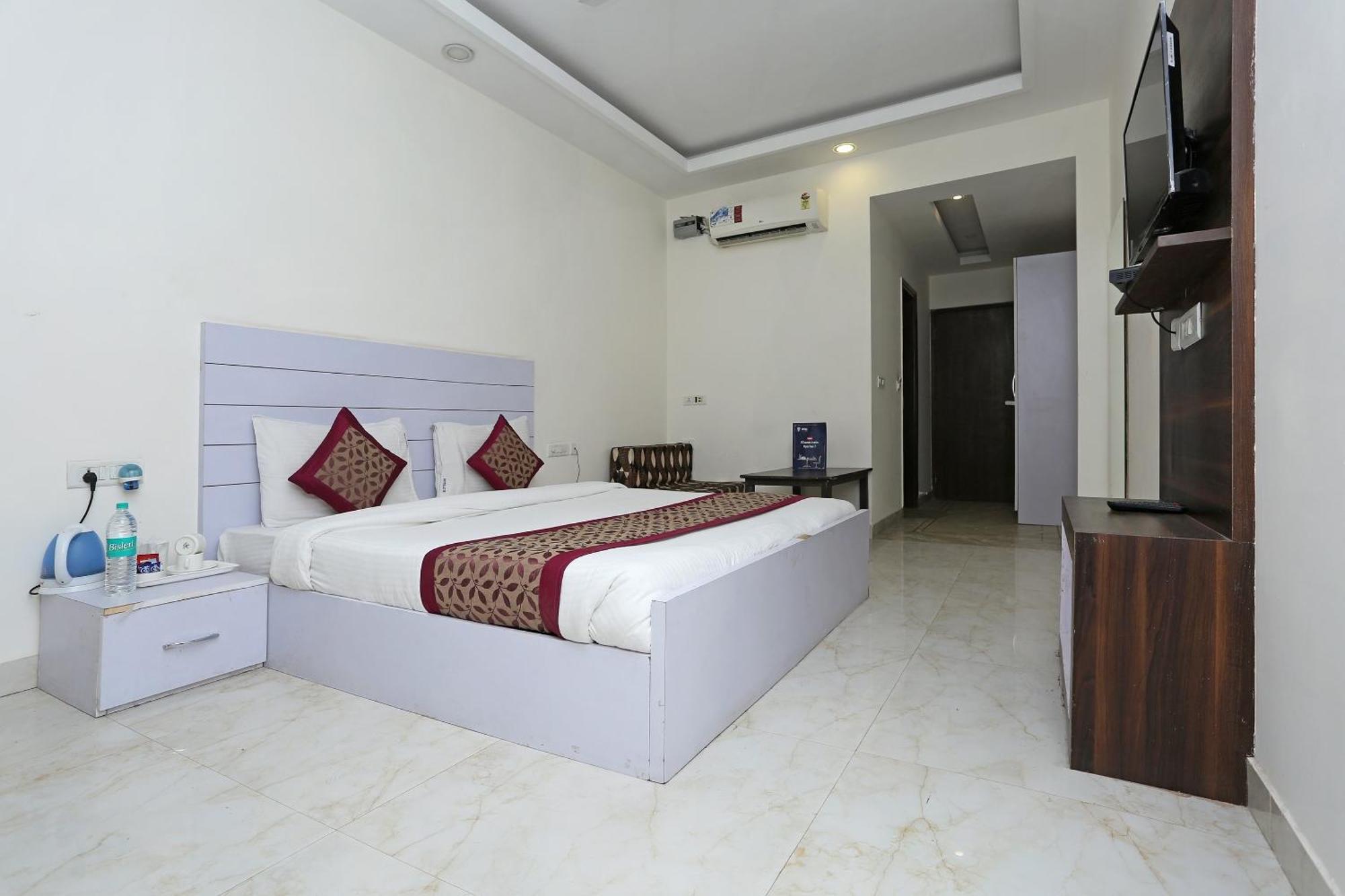 Hotel O Lakshya Нью-Делі Екстер'єр фото